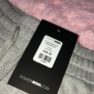 Curves and chill stacked pants